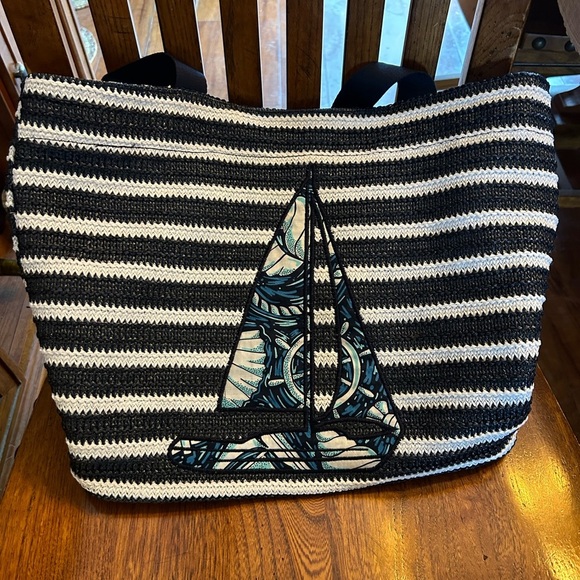Vera Bradley Shore Enough Blue & White Striped Straw Tote EUC! - Picture 1 of 11